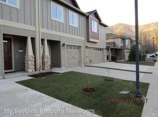 138 Rivers Edge Dr, Gold Hill, OR 97525