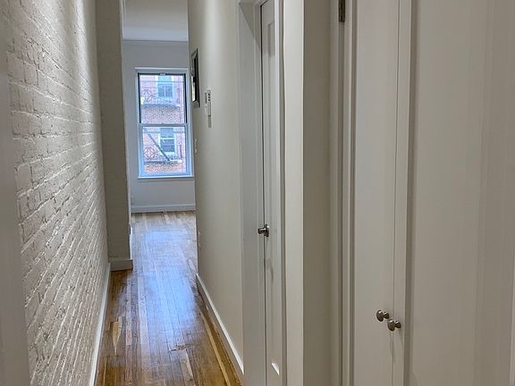 3rd image of 324 E 77th St #2A