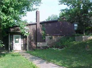 4042 E Treaty Line Rd, Salamonia, IN 47381