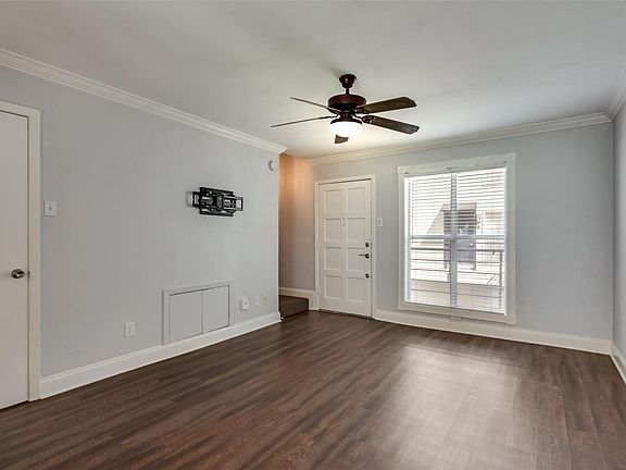 5th image of 4211 Holland Ave #302