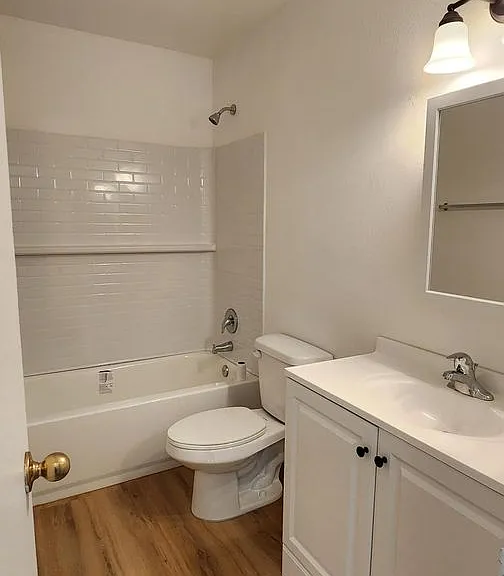 4419 Rosebud Ln — Photo 10