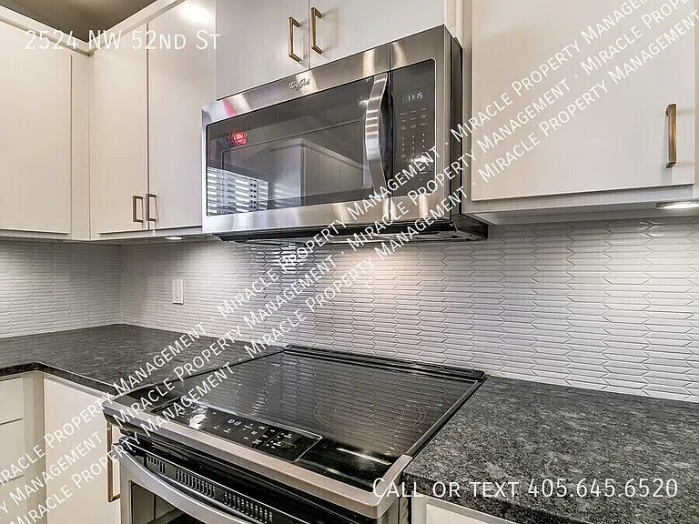 2524 NW 52nd St — Photo 15