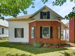 566 N Jefferson St, Utica, OH 43080