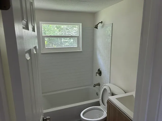 4832 Bonton Dr — Photo 2