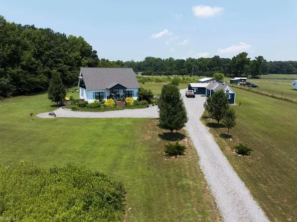 6203 Prospect Rd, Hayes, VA 23061