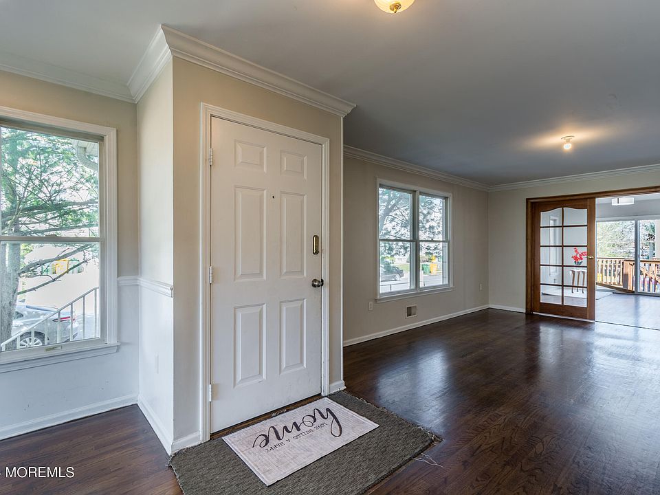 1st image of 54 N Crest Place