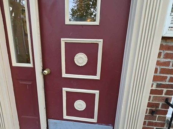 2nd image of 475 Armstrong Ave APT E1
