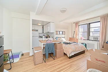 Rented by Living New York