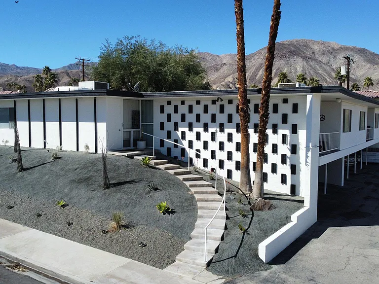 45875 Ocotillo Dr — Photo 2