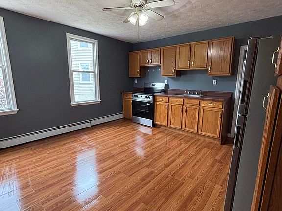 2nd image of 1392 Main St