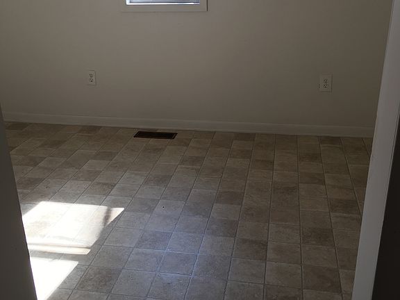 Washroom or could make 2nd bedroom