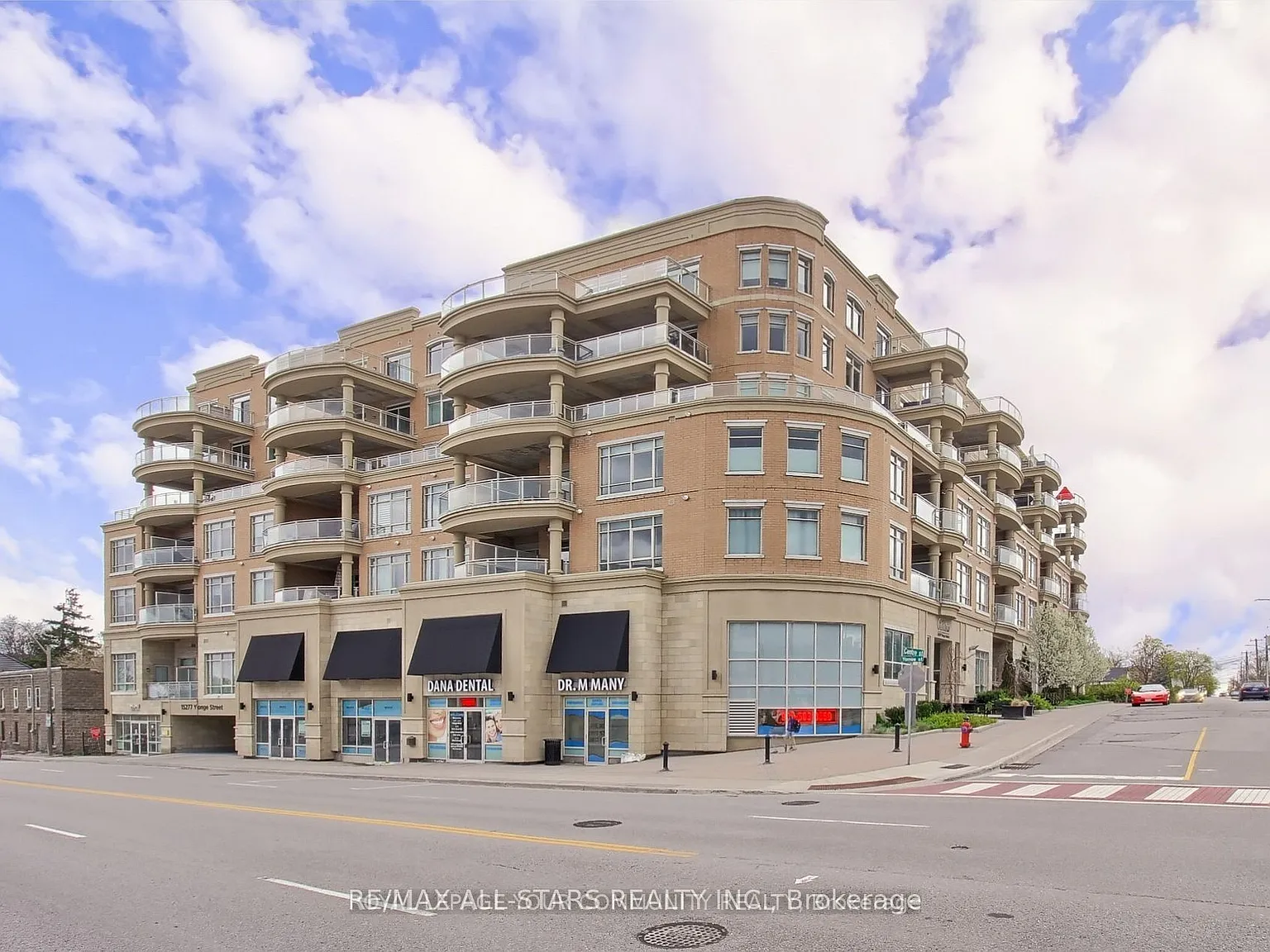 2 bed, $2,899 — Photo 1