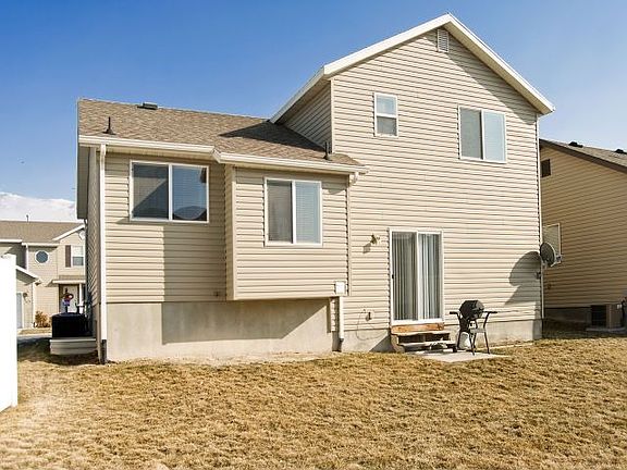 3rd image of 102 Crystal Bay Dr