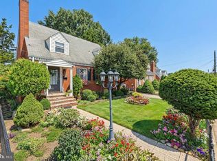 3535 18th St S, Arlington, VA 22204