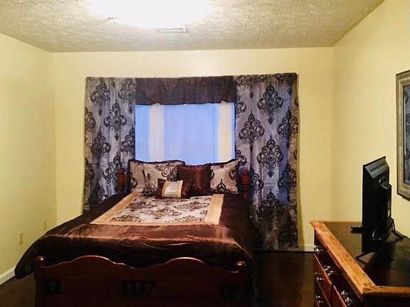 4th image of 942 Stewarts Creek Dr APT 6