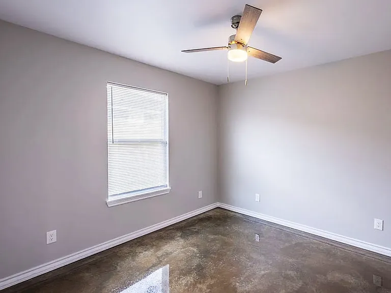 1316 Powers St #102 — Photo 20