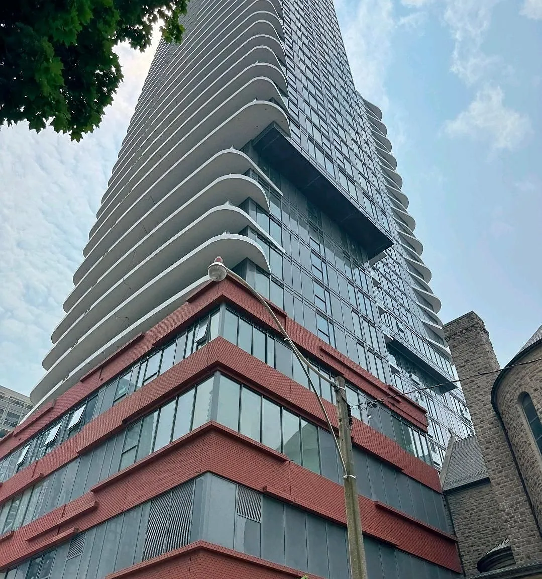3 bed, $3,840 — Photo 1
