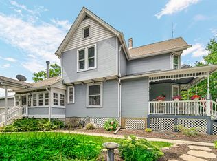 1945 Pine Rd, Homewood, IL 60430