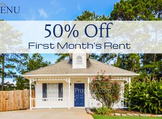 1382 N Hampton Dr, Hampton, GA 30228