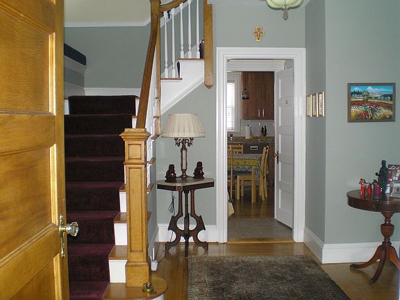 Entry/Foyer