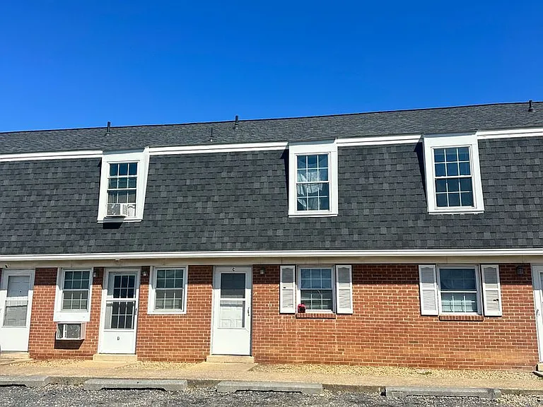 94 Dutch Mill Ct #A — Photo 2