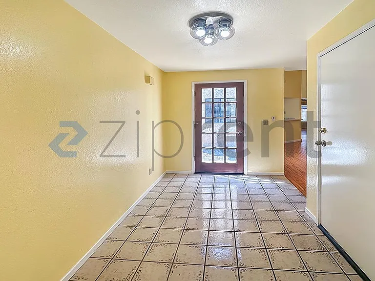 5490 N West Ave #104 — Photo 19