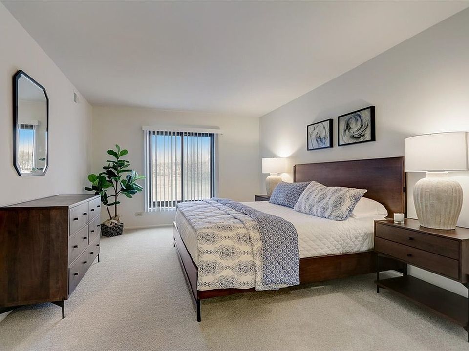 Renovated 2 Bedroom