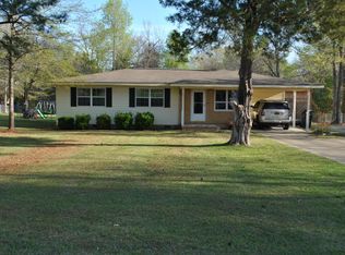 704 Wildwood Cir, Demopolis, AL 36732