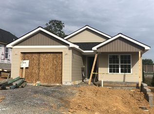 2090 Glade Dr SE, Christiansburg, VA 24073