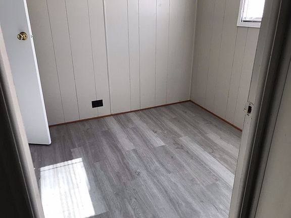 5th image of 7 Garden Way W07
