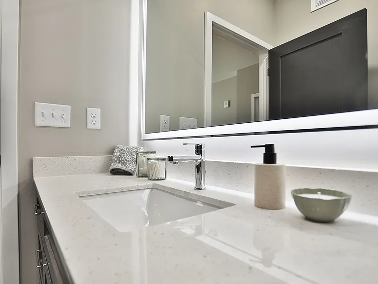 Altair Luxury Apartments — Photo 11