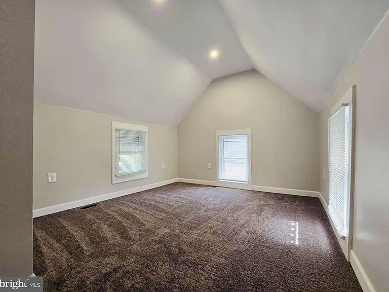 119 Mechanic St — Photo 18