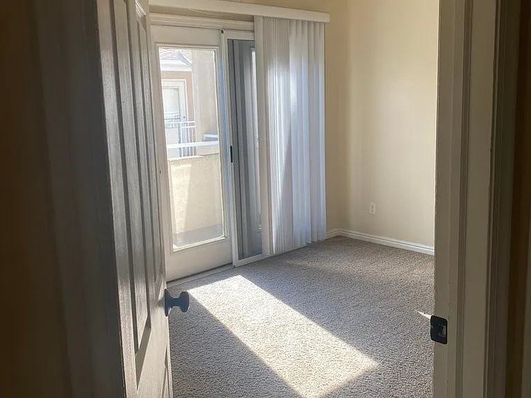 650 N 500 W #301 — Photo 19