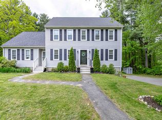 9 Coleman Pl #B, Londonderry, NH 03053