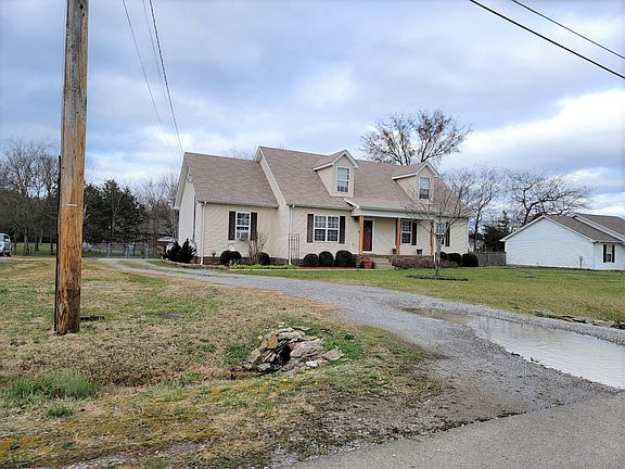 2nd image of 131 Mallow Dr