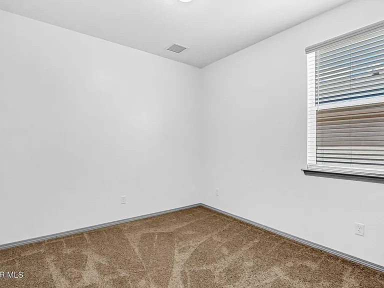 1657 Asbury St — Photo 36
