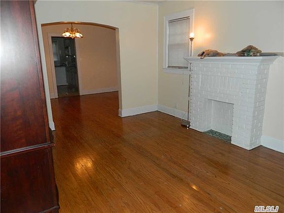 5th image of 94 Wood St