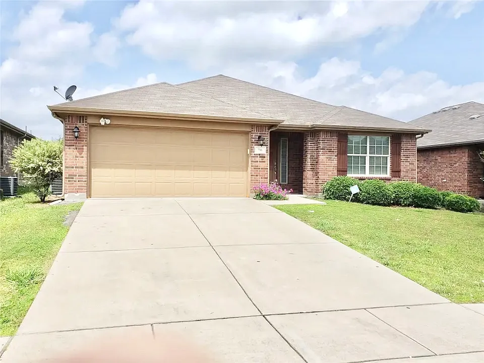 706 Creekview Dr