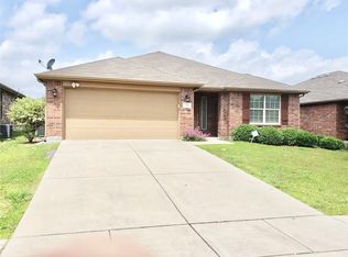 706 Creekview Dr, Princeton, TX 75407