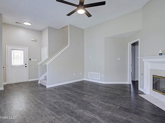 4th image of 10678 Pecan Meadow Dr