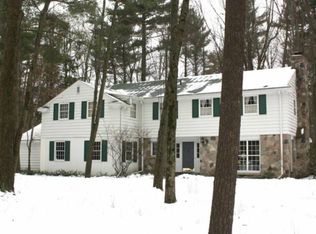 13 Snowfield Ct, Midland, MI 48640