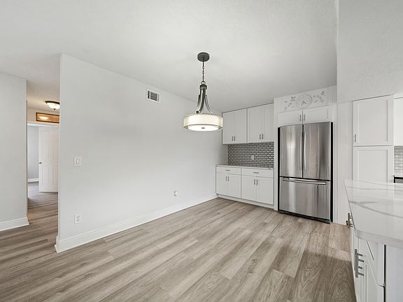 4th image of 4300 Hector Ct APT 5
