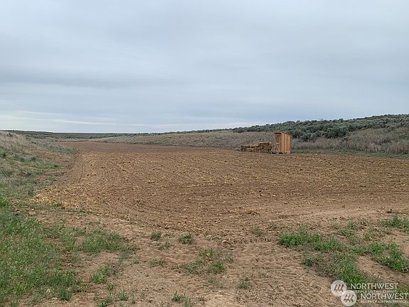 5th image of 13873 Road P NE