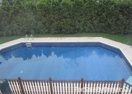Inground Pool
						:
						16 x 32 ft
