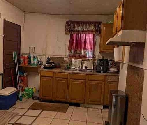 5th image of 2821 Osceola St