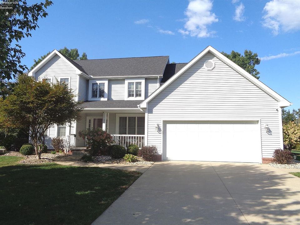 1st image of 20 Twin Oaks Dr