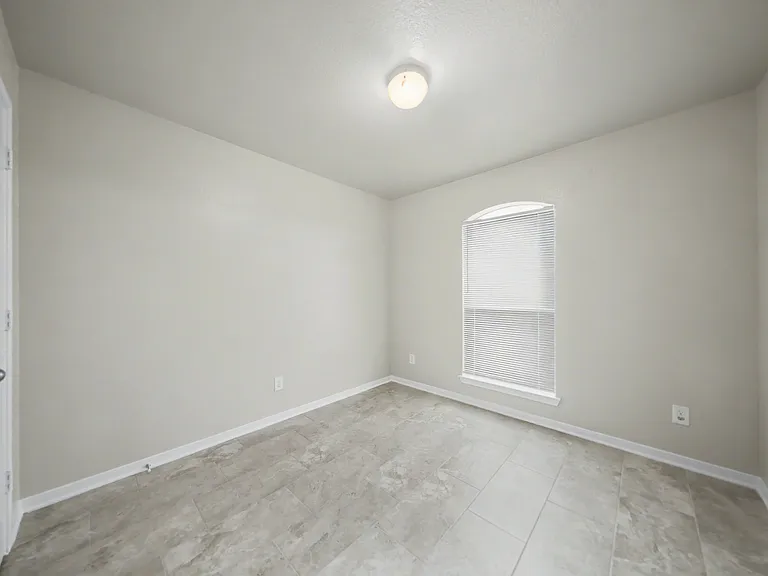 2701 Tarrant County Dr — Photo 19