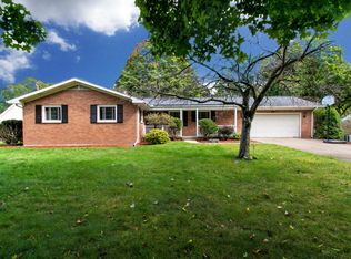 758 N Kalamazoo Ave, Marshall, MI 49068