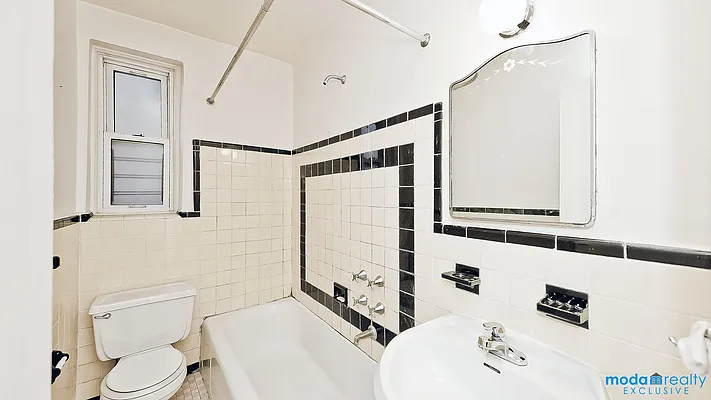 Rented by Moda Realty | media 24