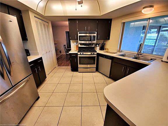 5th image of 2020 Jackson Heights Dr